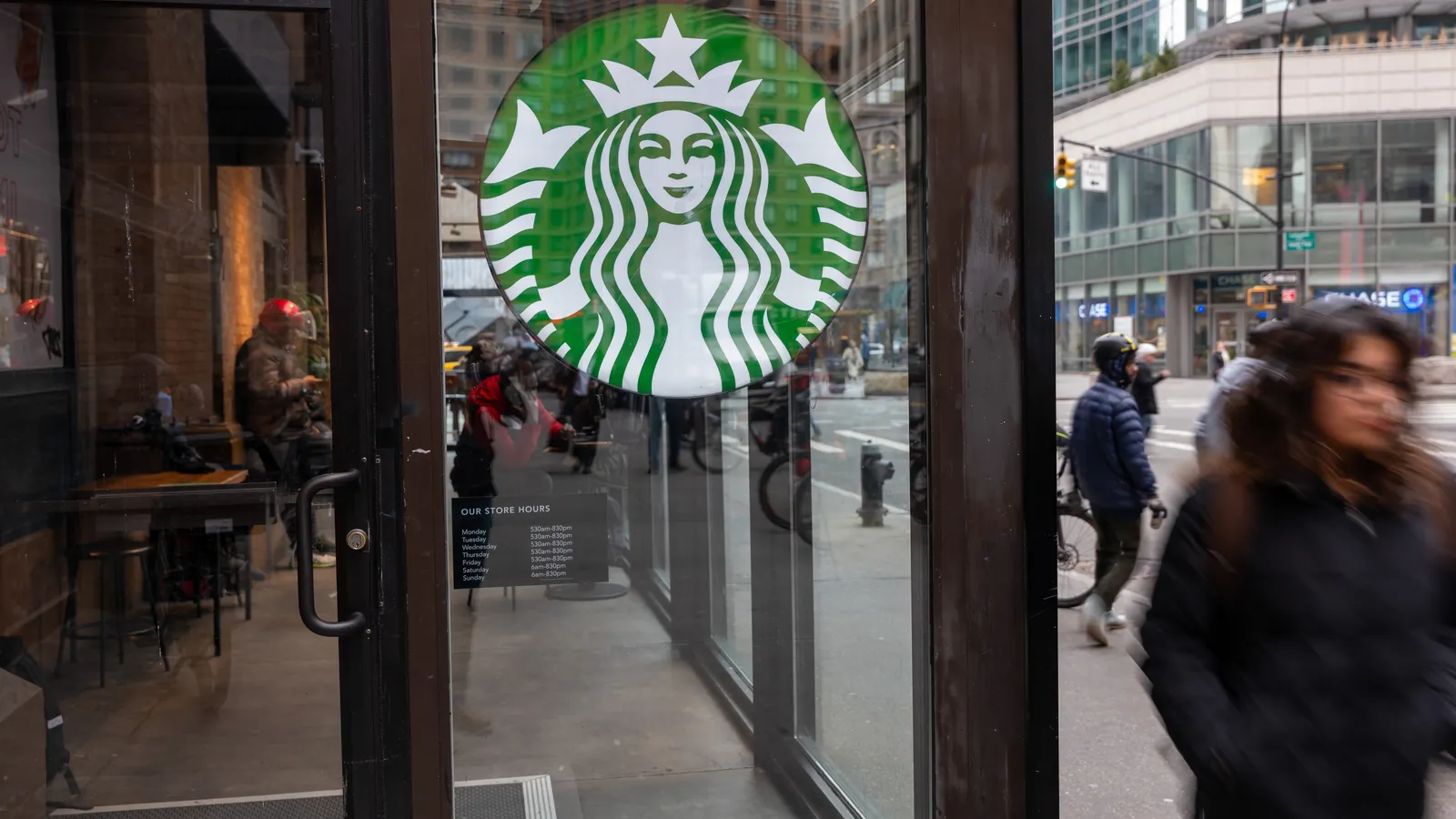 Concorrência: A Starbucks atinge acordo com autoridades para encerrar processo sobre práticas