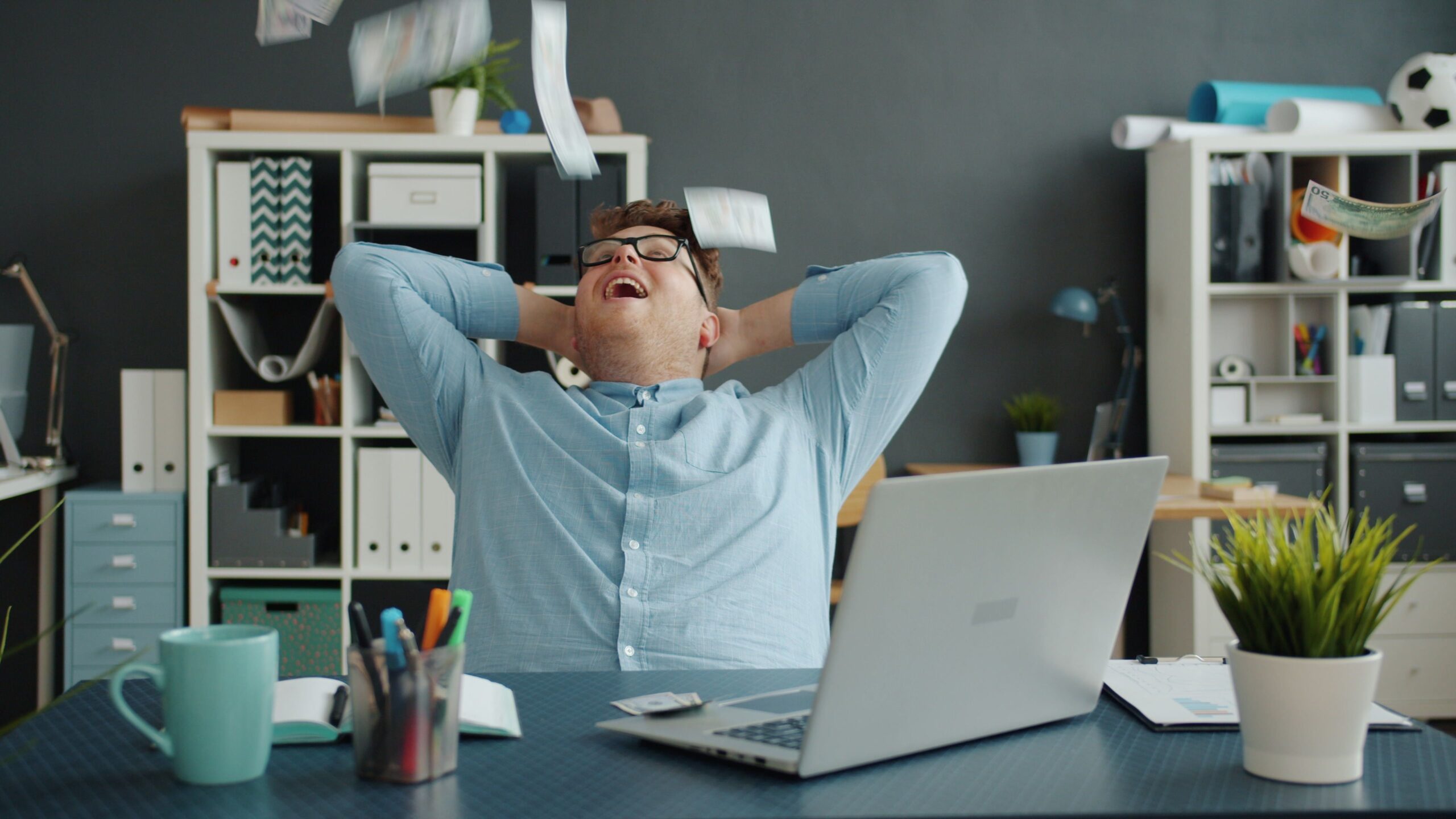 Vantagens de baixo custo para aliviar o stress financeiro dos colaboradores